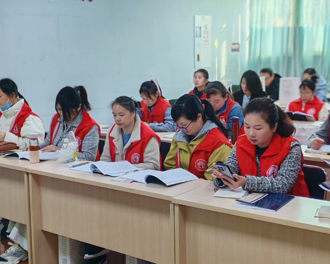 深耕专业内功，丛桂草堂疼痛馆系统化理论培训筑牢服务底气