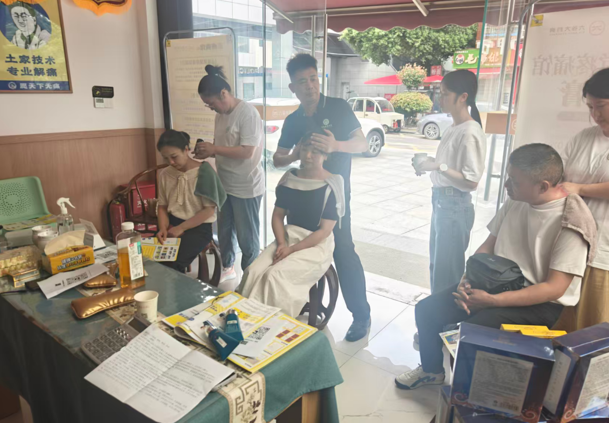 丛桂草堂走进社区，普及日常康养知识