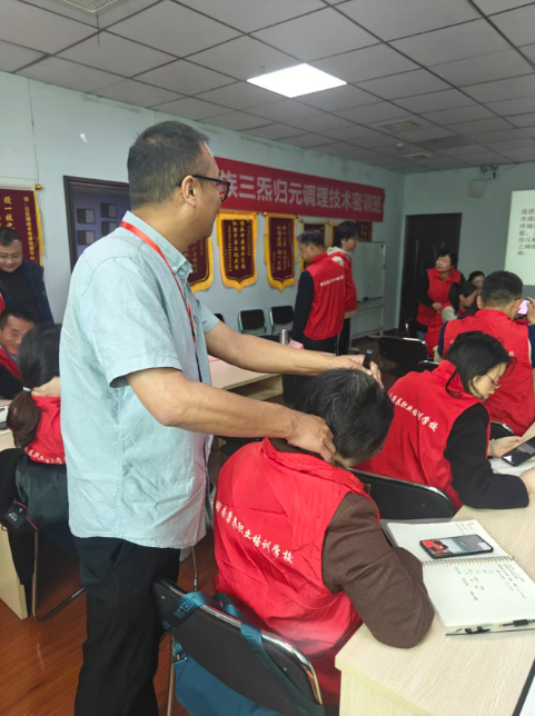科学定制养护服务，丛桂草堂打造舒适肩颈新体验